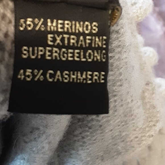 Gorgeous Made in Italy Tabaroni Grey Cashmere Shawl Shrug Sweater Size Med-Large - Picture 12 of 14